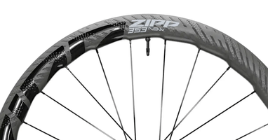 グラベルバイクにカーボンはアリ？メリット・デメリットと選ぶ基準 thumbnail