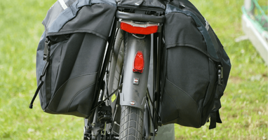 バイクパッキングはキャリアかバッグか？容量・安定性・空気抵抗を徹底比較 thumbnail